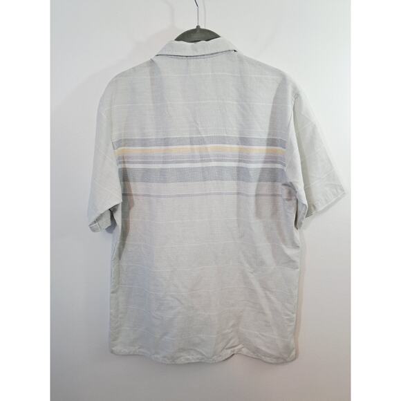 Plumage Men's Gray Button-up Shirt Vintage Short Sleeve Lightweight Medium - Picture 2 of 3